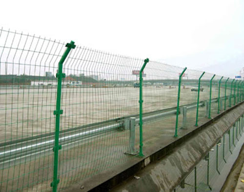 公路護欄網(wǎng)